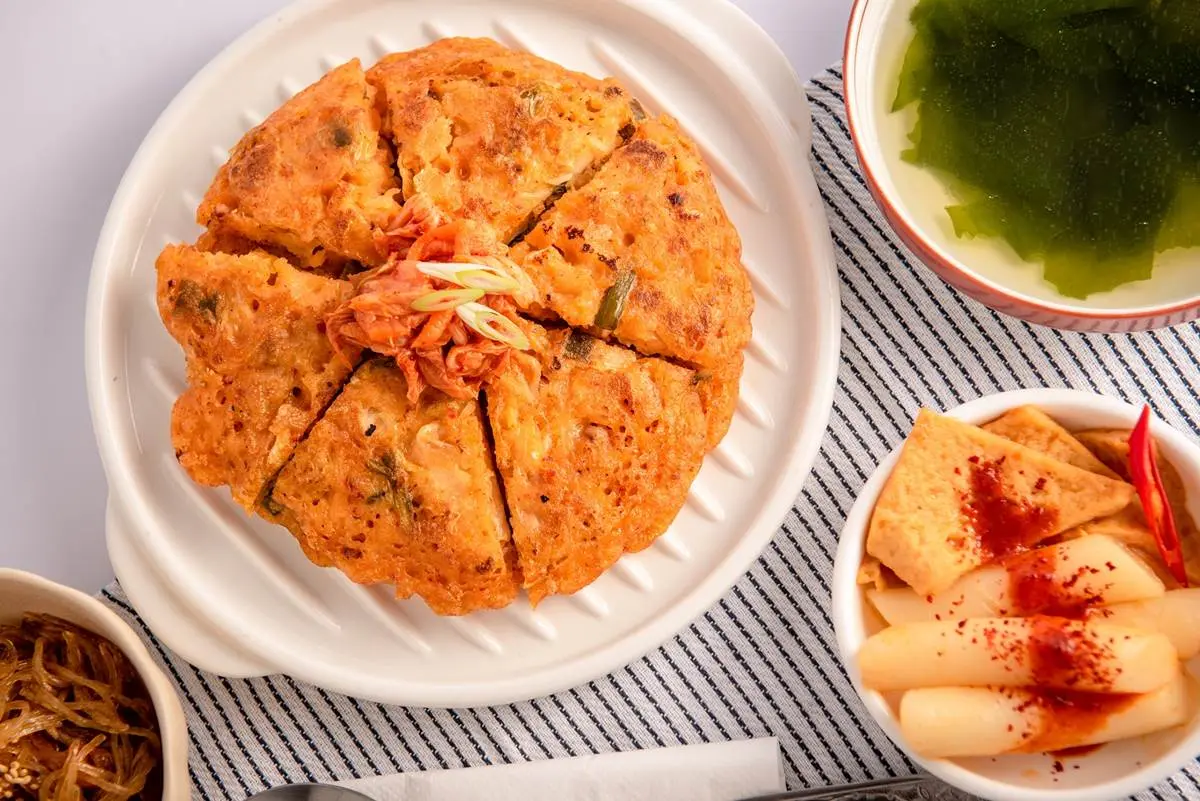 《一日三餐》韓式煎餅、《一起吃飯吧》炒粉絲這裡吃!韓劇好料在家6分鐘神還原 《一日三餐》韓式煎餅、《一起吃飯吧》炒粉絲這裡吃!韓劇好料在家6分鐘神還原