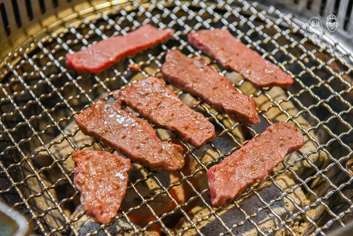 台中4家網美系燒肉店：日式燈籠搭楓紅、復古清宮、小鼓造型高腳椅