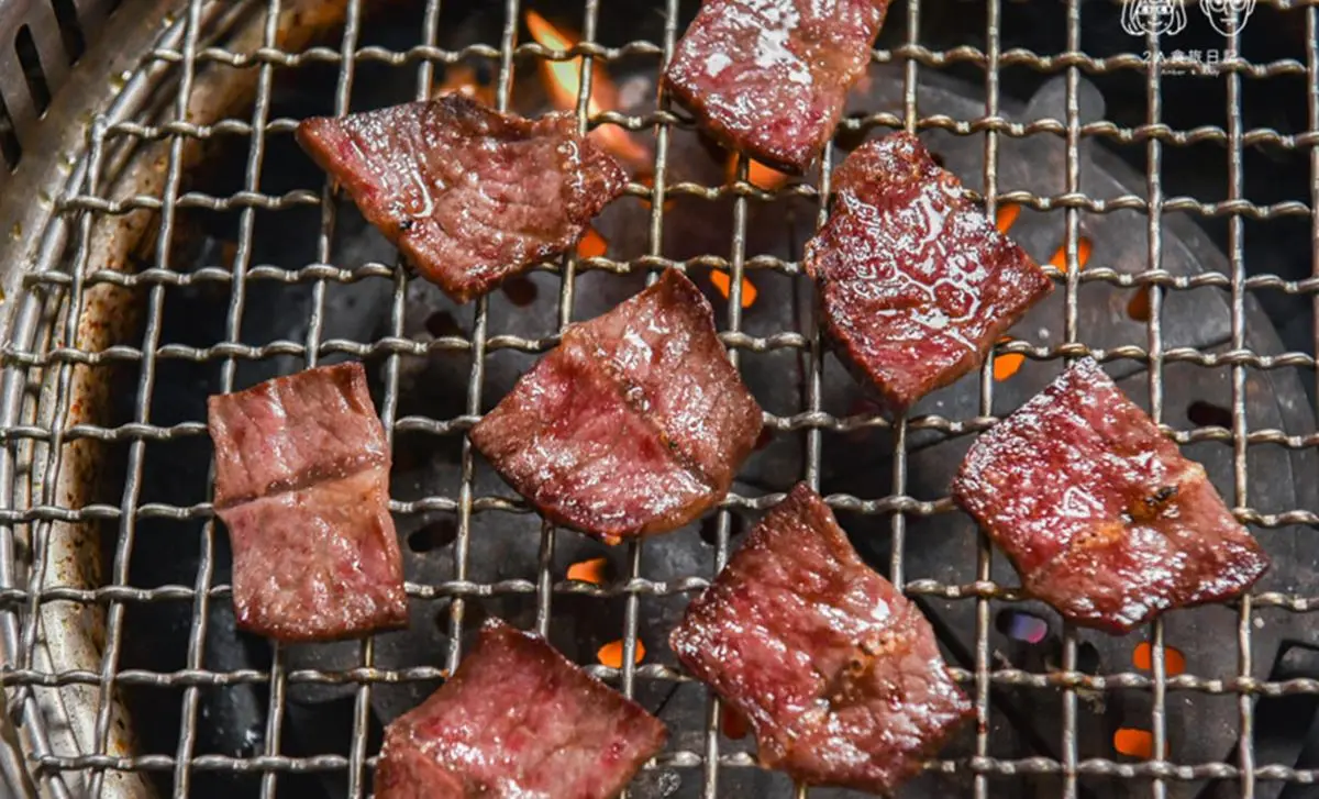 台中4家網美系燒肉店：日式燈籠搭楓紅、復古清宮、小鼓造型高腳椅
