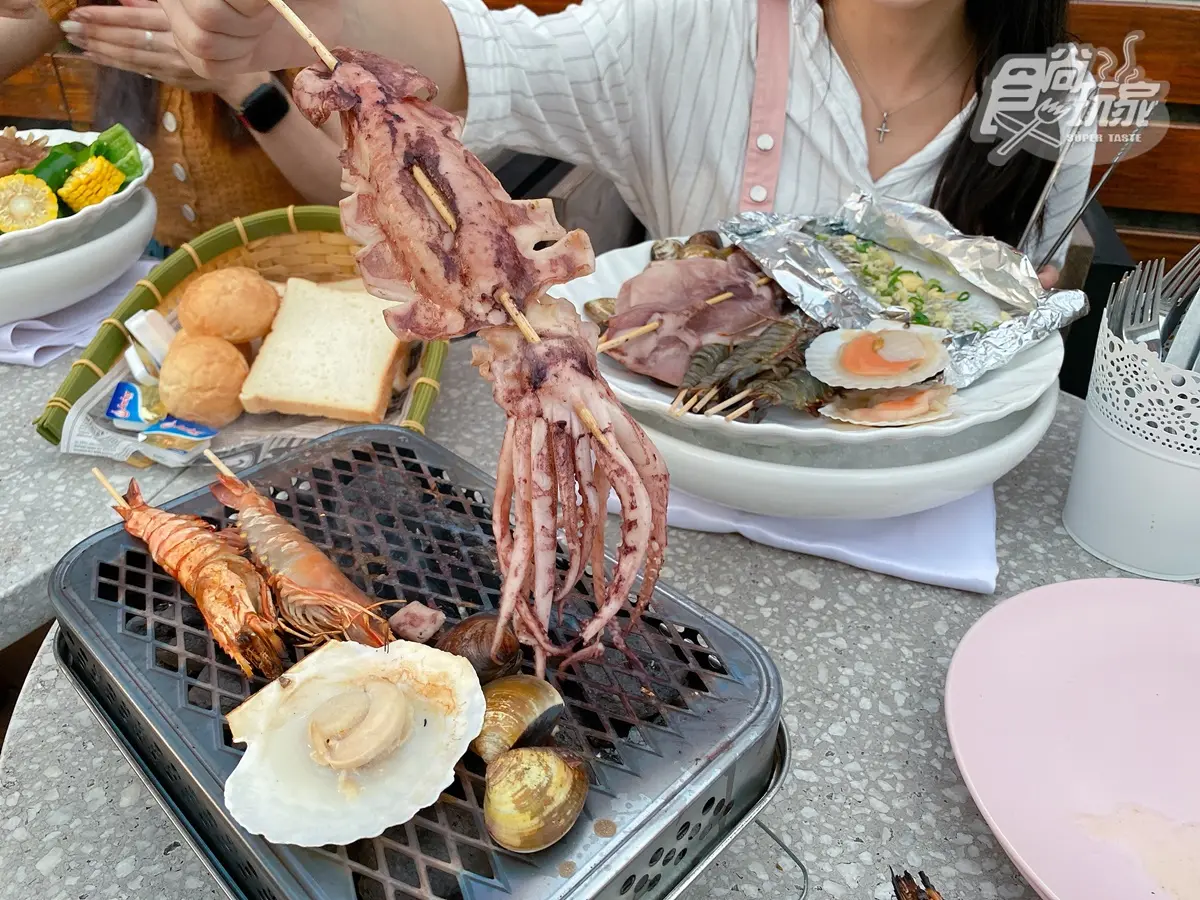「全台最高烤肉趴」這裡拍!還有網美「躺床野餐」、《007》酒杯整套帶回家 「全台最高烤肉趴」這裡拍!還有網美「躺床野餐」、《007》酒杯整套帶回家