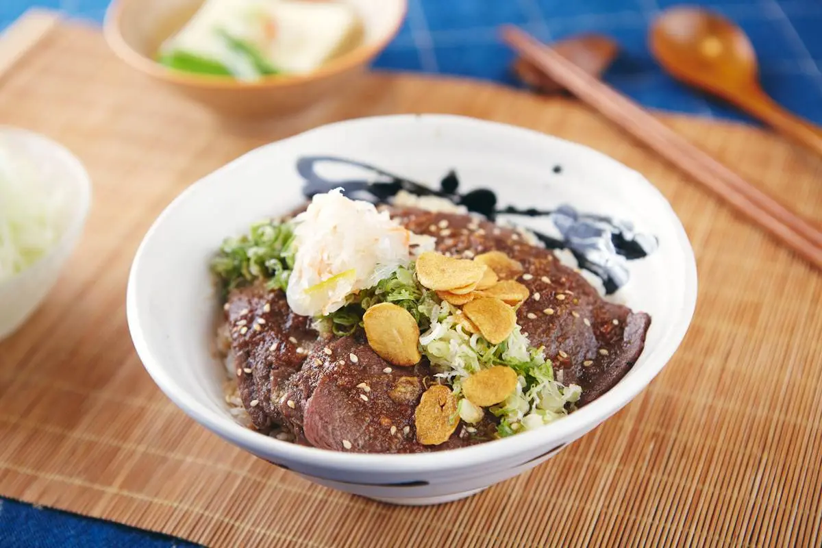 【新開店】咖啡廳吃日料！Drip Cafe好滴新品牌「好燒」平價丼飯，最便宜不到200元