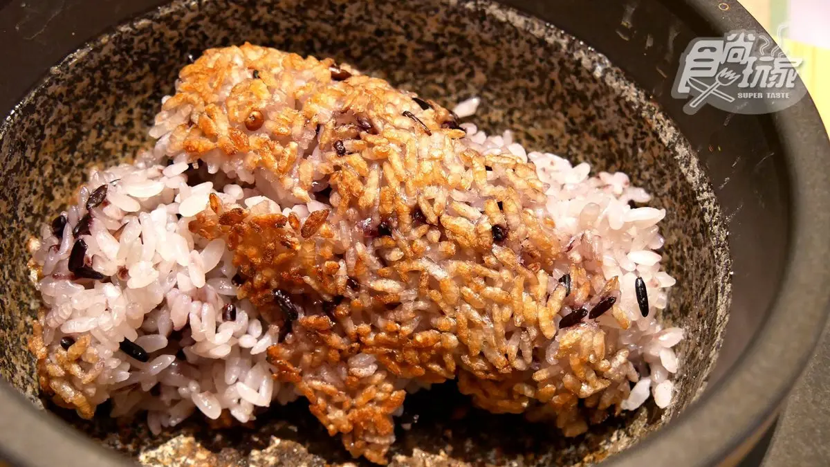 豆腐鍋、韓式炸雞、海鮮煎餅通通0元！豆腐煲專賣店升級開幕，點一道新菜抽整桌免費