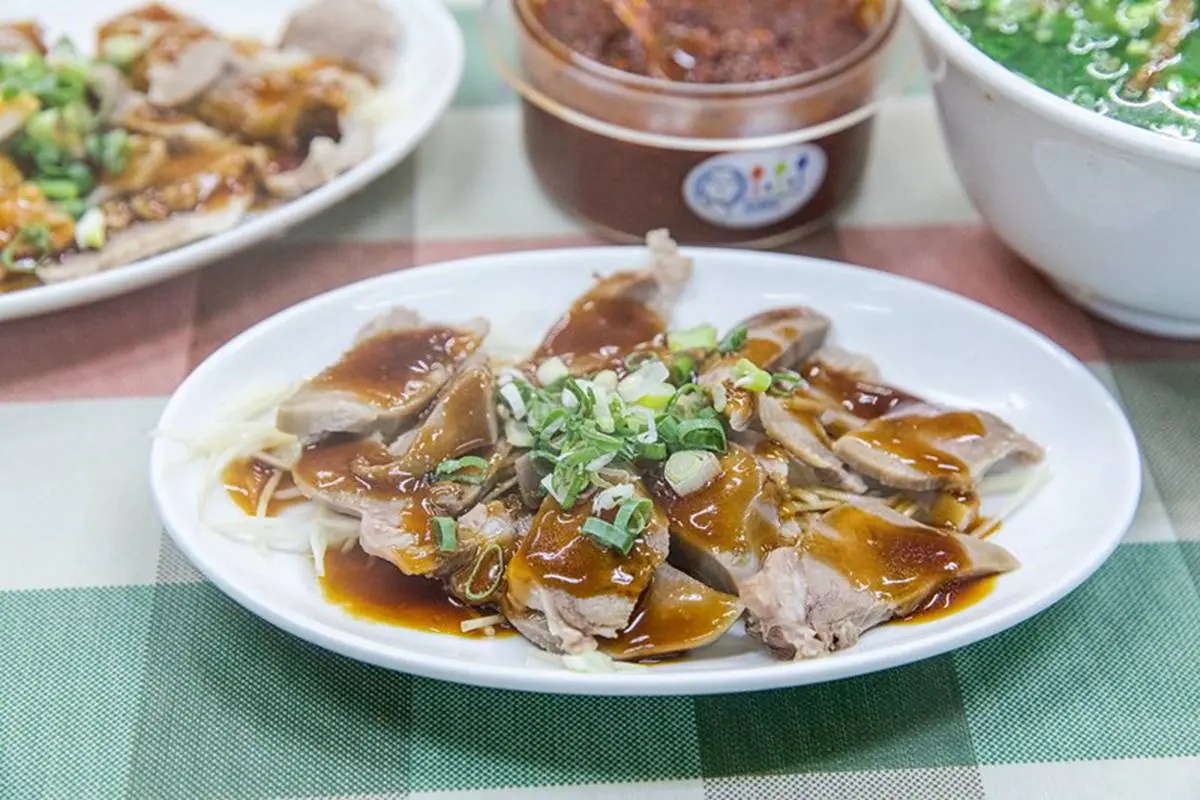 飄香60年!新莊老街古早味鹹圓仔皮Q唰嘴,方形「虎皮蝦捲」別處吃不到 飄香60年!新莊老街古早味鹹圓仔皮Q唰嘴,方形「虎皮蝦捲」別處吃不到