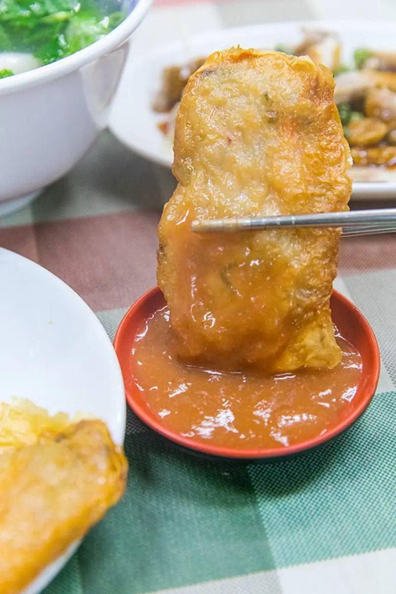 飄香60年!新莊老街古早味鹹圓仔皮Q唰嘴,方形「虎皮蝦捲」別處吃不到 飄香60年!新莊老街古早味鹹圓仔皮Q唰嘴,方形「虎皮蝦捲」別處吃不到