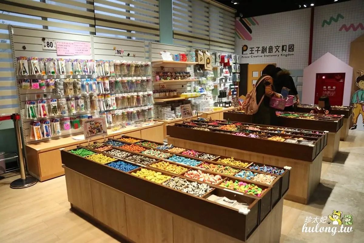 連假遛小孩首選！全台15家觀光工廠親子DIY玩到翻：渲染手帕、水晶積木人偶