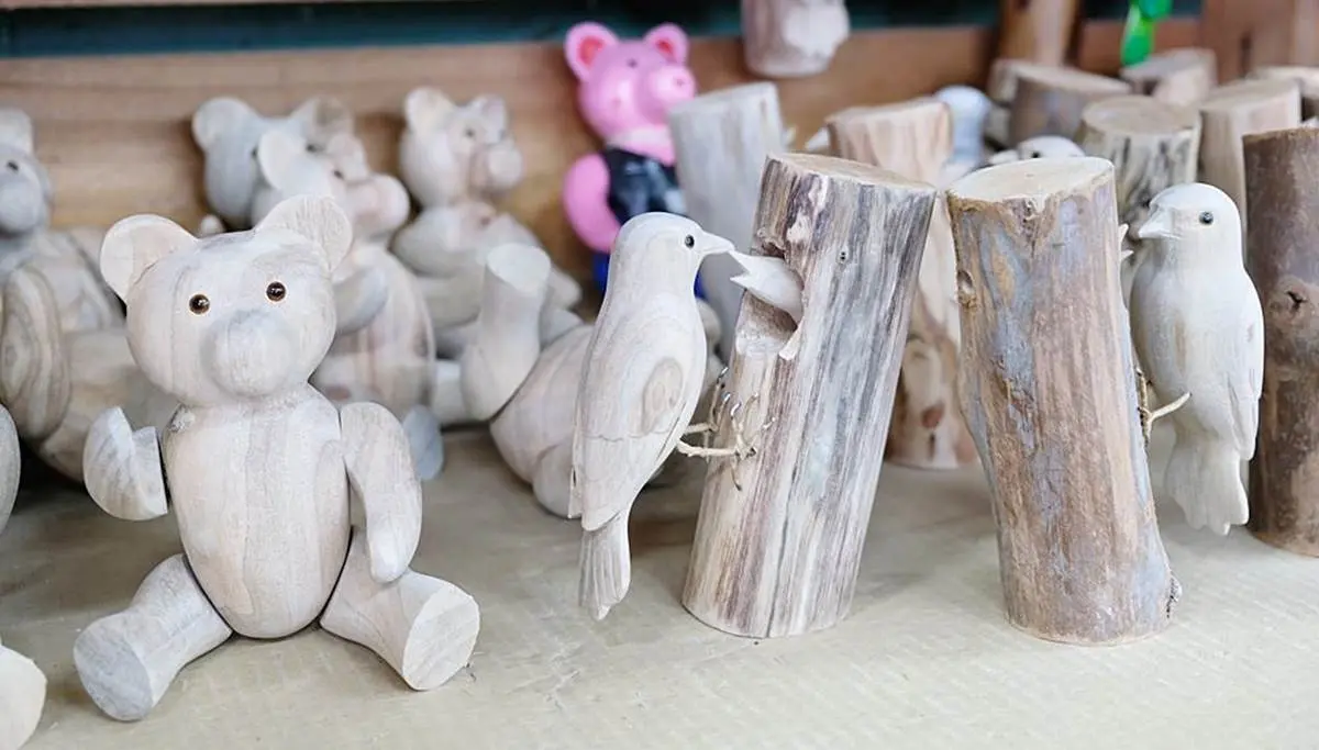 連假遛小孩首選！全台15家觀光工廠親子DIY玩到翻：渲染手帕、水晶積木人偶