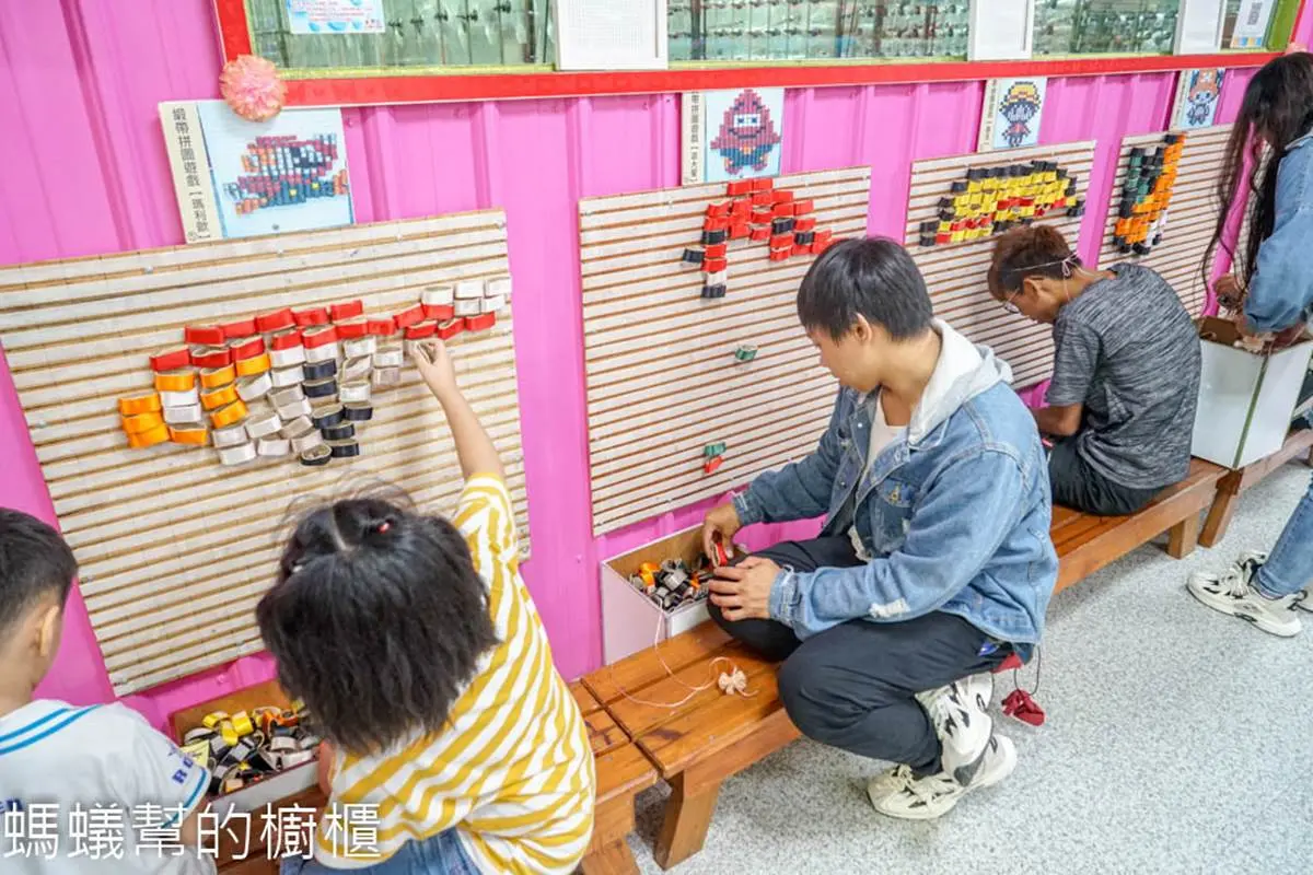連假遛小孩首選！全台15家觀光工廠親子DIY玩到翻：渲染手帕、水晶積木人偶