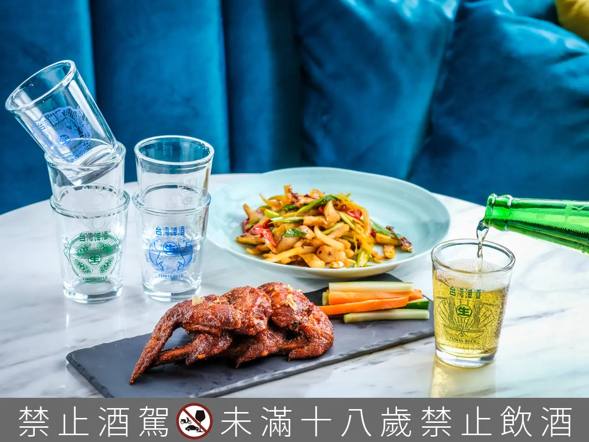 18天台灣生啤酒聯名Ch-eat & Drink、夠夠肉火鍋,現在點專屬套餐就送限量設計款啤酒杯,快揪你的好友#1起吃飯8! 18天台灣生啤酒聯名Ch-eat & Drink、夠夠肉火鍋,現在點專屬套餐就送限量設計款啤酒杯,快揪你的好友#1起吃飯8!