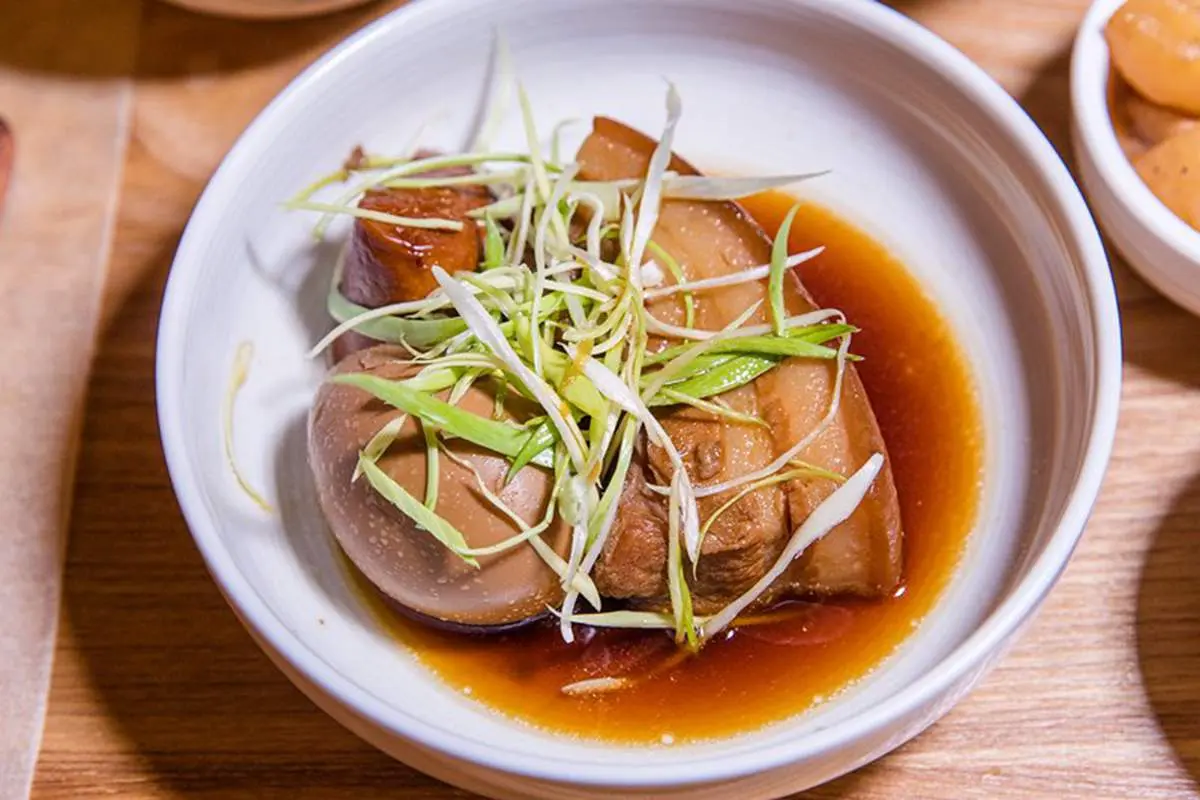 網美打卡最愛!內湖「貨櫃玻璃屋」餐廳日夜都好拍,必點清爽封肉帶中藥香 網美打卡最愛!內湖「貨櫃玻璃屋」餐廳日夜都好拍,必點清爽封肉帶中藥香