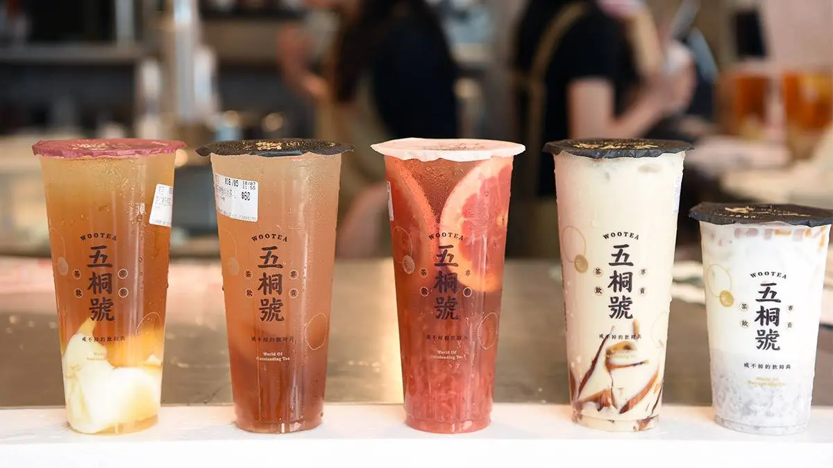 【食尚首播】網美新歡！通化街人氣手搖飲喝得到5種茶香，杏仁凍18小時手作超Ｑ彈