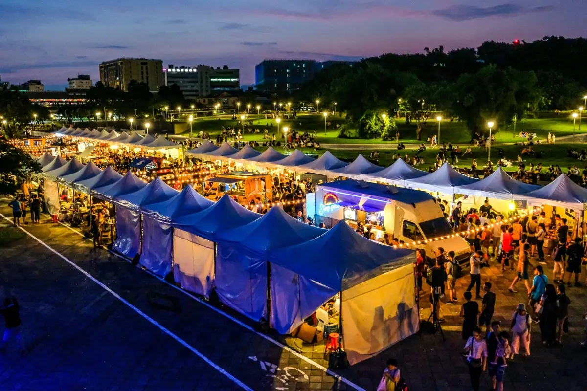 餓鬼衝了！圓山超狂市集這2天限定：40間人氣餐飲+10台餐車，還有恐怖裝置可打卡