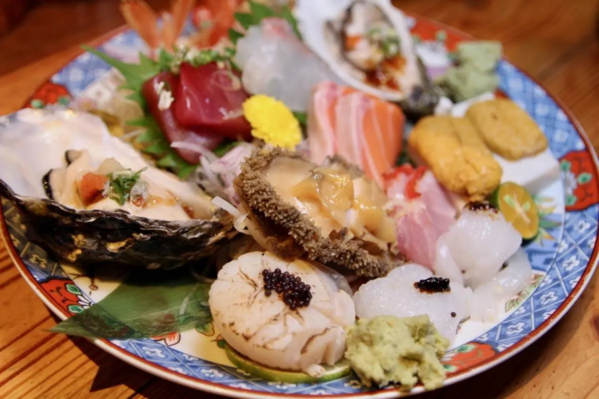 秋天海鮮就吃這道!北部10間超浮誇痛風料理:50顆蛤蜊青醬麵、龍蝦滷肉飯 秋天海鮮就吃這道!北部10間超浮誇痛風料理:50顆蛤蜊青醬麵、龍蝦滷肉飯