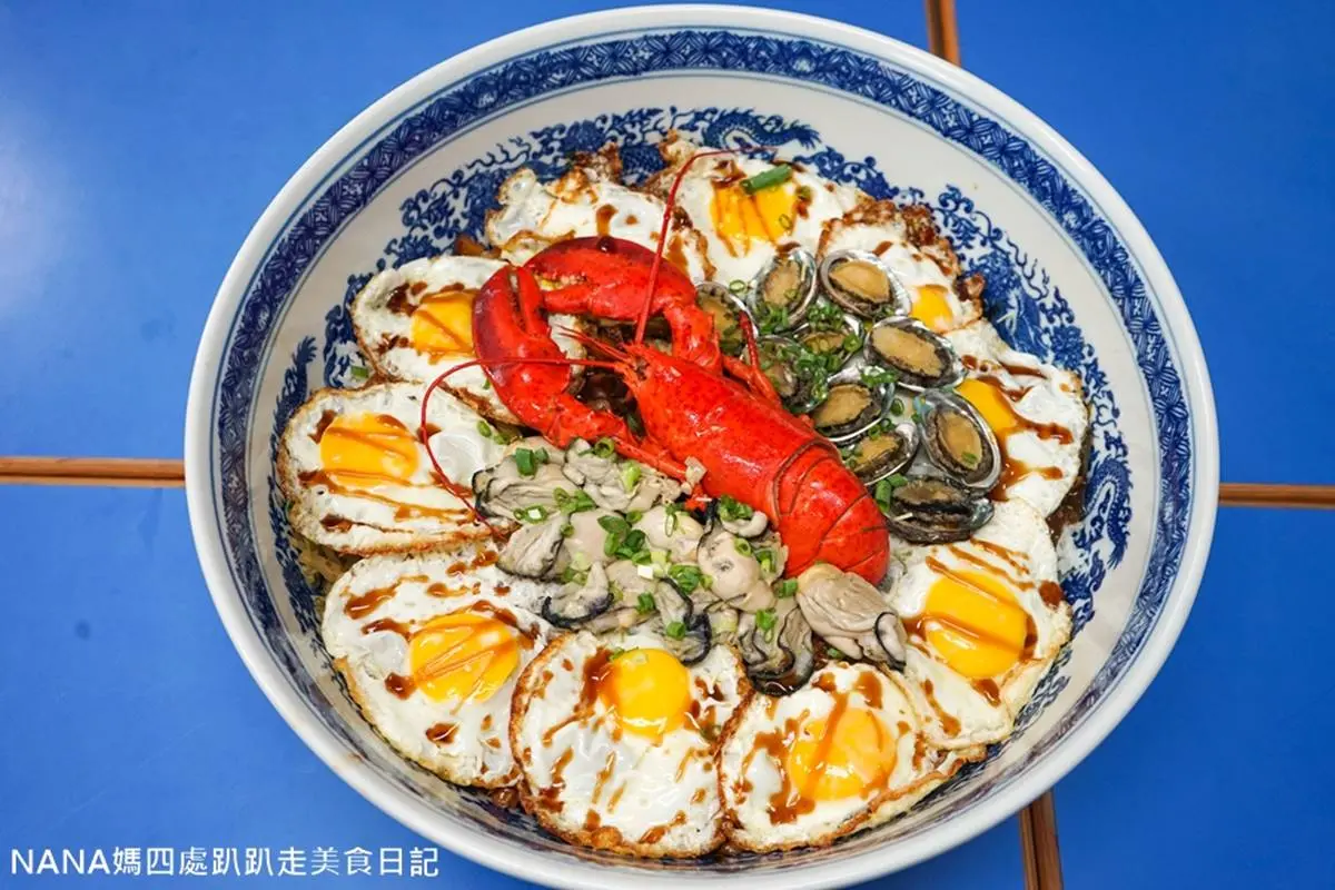 吃到痛風也甘願!北中南17間浮誇系海鮮料理:整隻龍蝦炒飯、滿料鮮牡蠣火鍋 吃到痛風也甘願!北中南17間浮誇系海鮮料理:整隻龍蝦炒飯、滿料鮮牡蠣火鍋