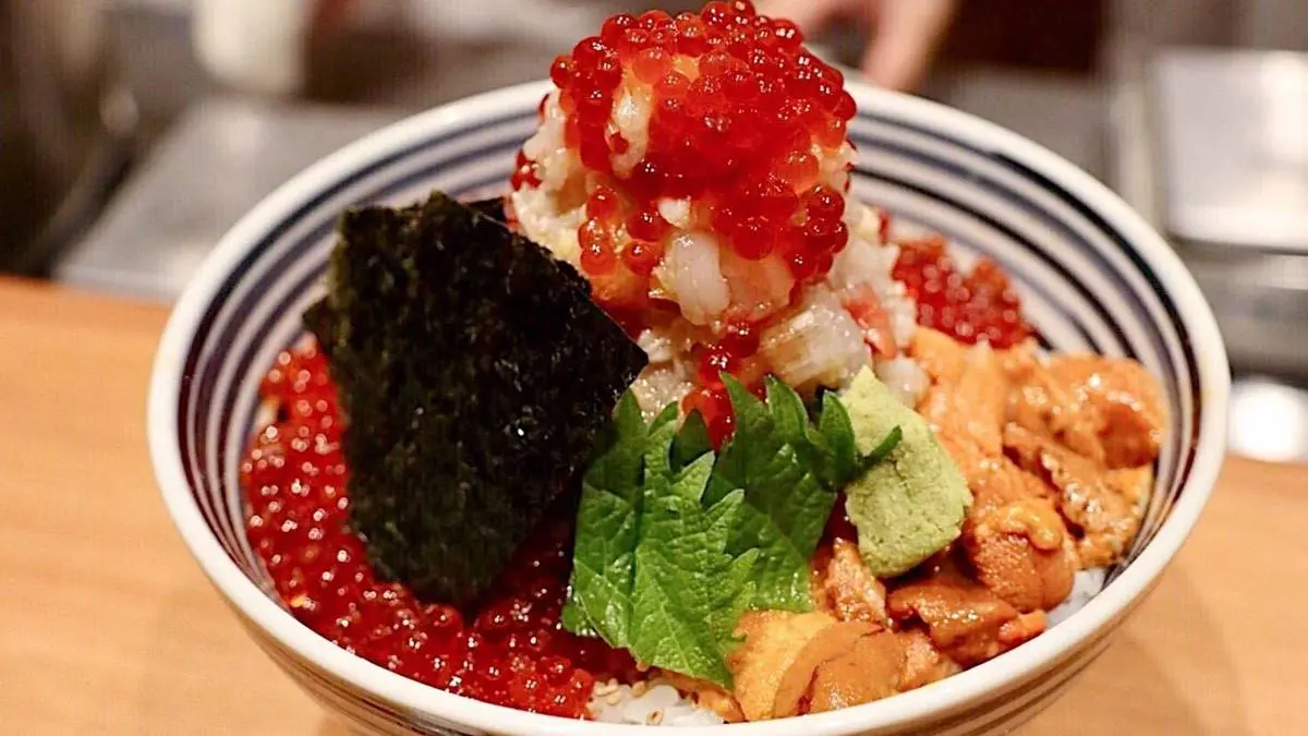秋天海鮮就吃這道!北部10間超浮誇痛風料理:50顆蛤蜊青醬麵、龍蝦滷肉飯 秋天海鮮就吃這道!北部10間超浮誇痛風料理:50顆蛤蜊青醬麵、龍蝦滷肉飯