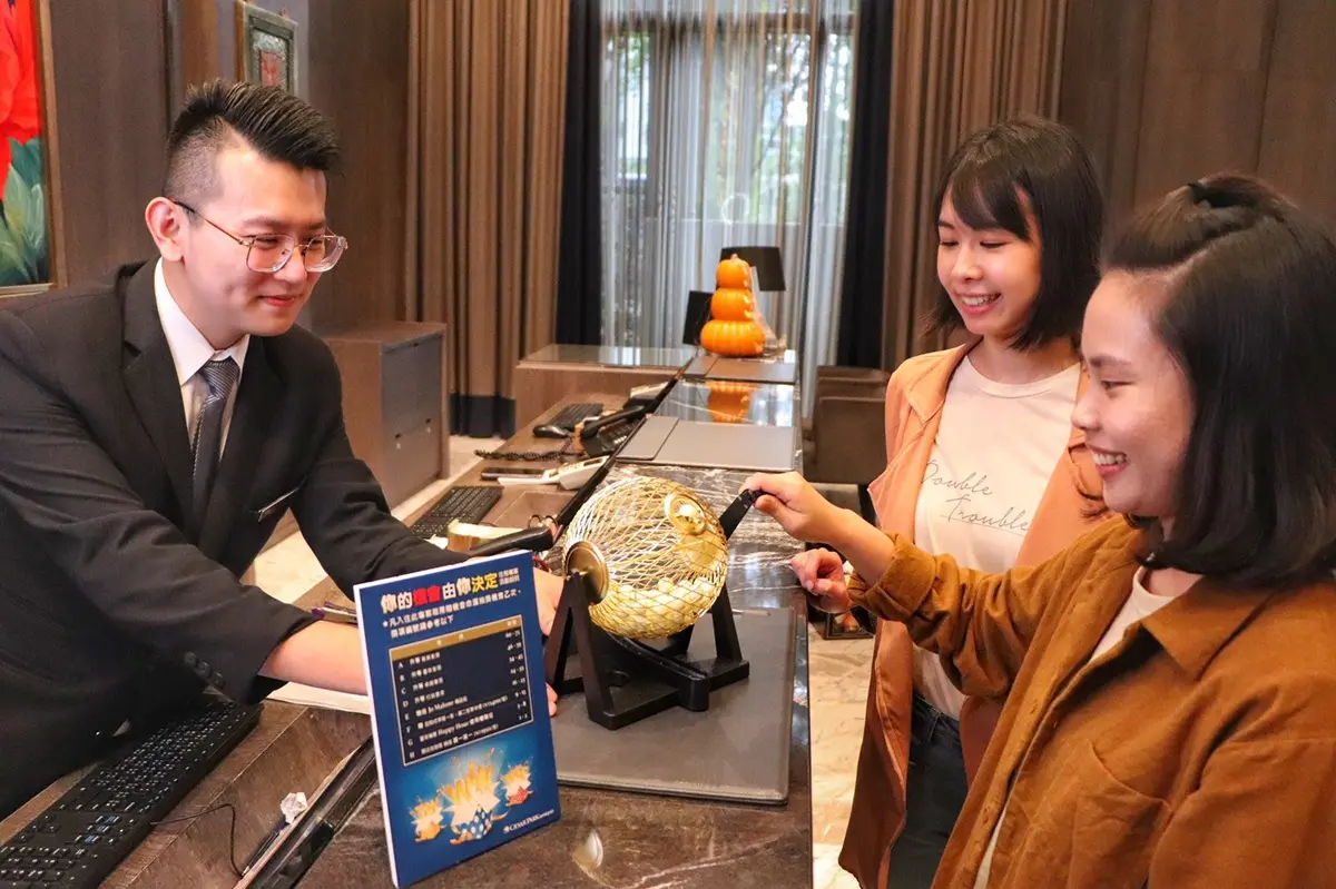 超狂飯店近1折爽住！每人最低750元「自己決定」入住房間，免費暢飲、4種房型升等