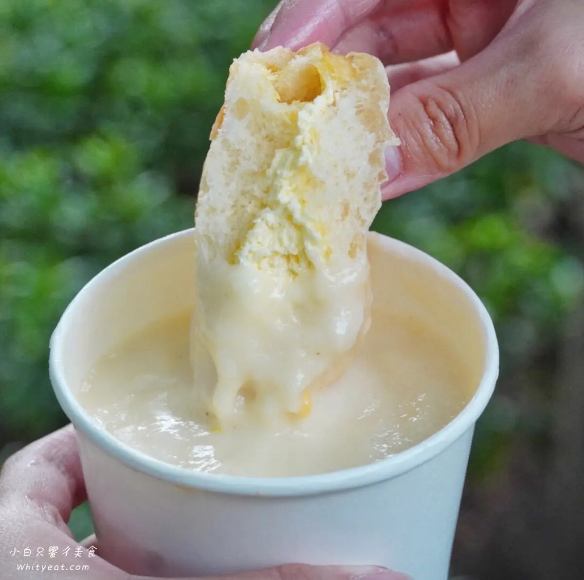 每日限量秒殺!台南人氣幽靈餐包1顆只要10元,再沾香甜番麥濃湯超搭 每日限量秒殺!台南人氣幽靈餐包1顆只要10元,再沾香甜番麥濃湯超搭