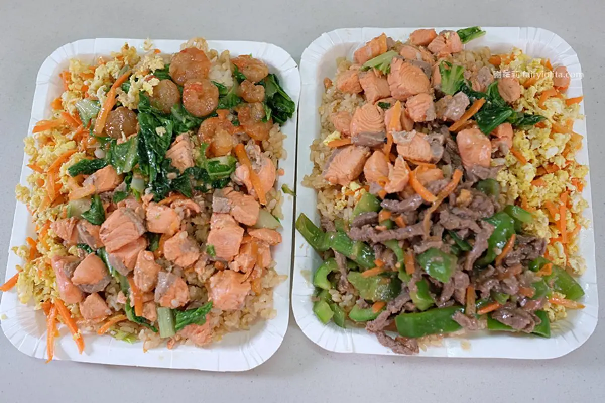 1頓抵2餐！萬華無名炒飯浮誇鮭魚堆成一座山，只要80元想吃要排5小時