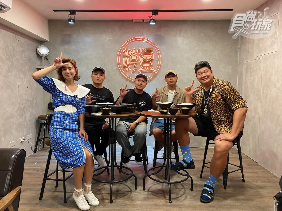 《食尚》台中Local美食之旅!玖壹壹當地頭舌,莎莎開高衩露大腿迎天團 《食尚》台中Local美食之旅!玖壹壹當地頭舌,莎莎開高衩露大腿迎天團