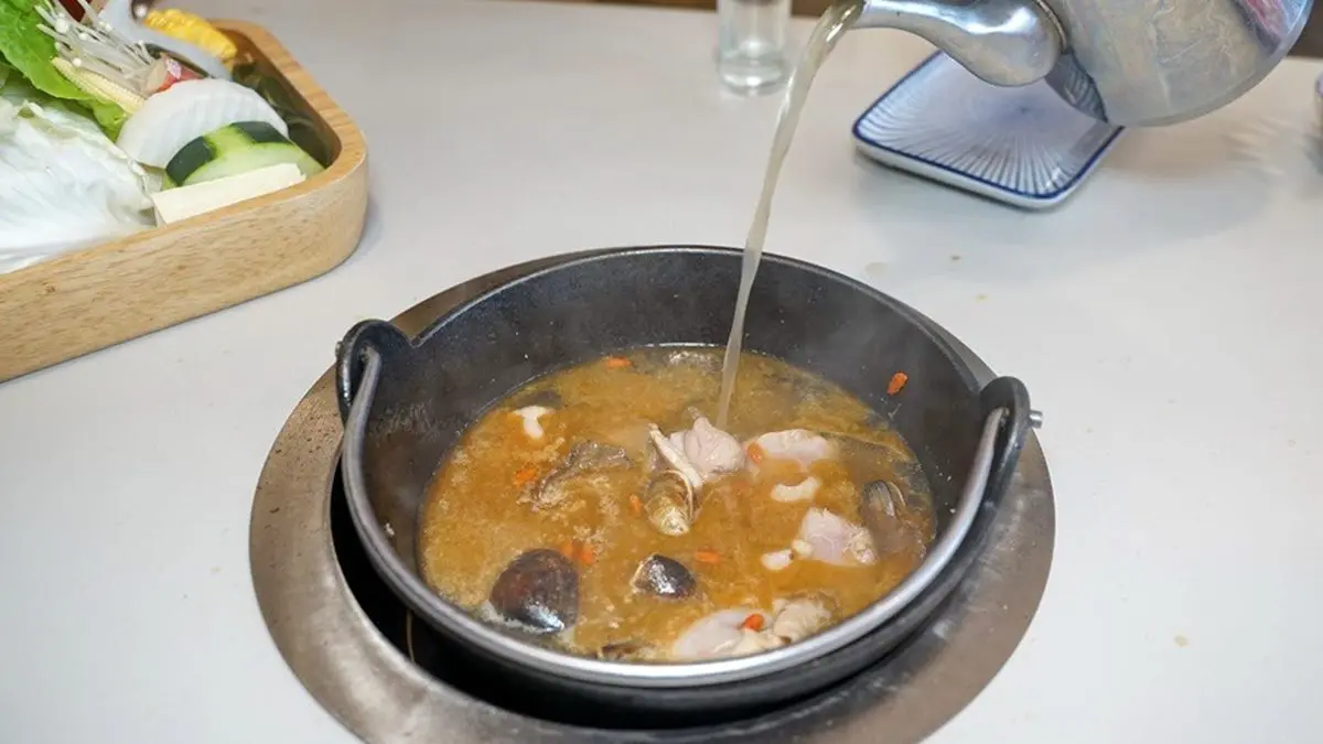 立冬暖身必吃!全台13家進補美食:火焰秀麻油雞、佛心價羊肉吃到飽 立冬暖身必吃!全台13家進補美食:火焰秀麻油雞、佛心價羊肉吃到飽