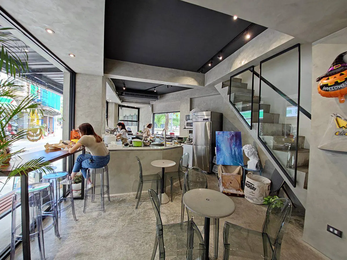【新開店】新北耶誕周邊必打卡!網美闆娘打造畫廊咖啡館,彩繪牆、暗黑流沙超好拍 【新開店】新北耶誕周邊必打卡!網美闆娘打造畫廊咖啡館,彩繪牆、暗黑流沙超好拍