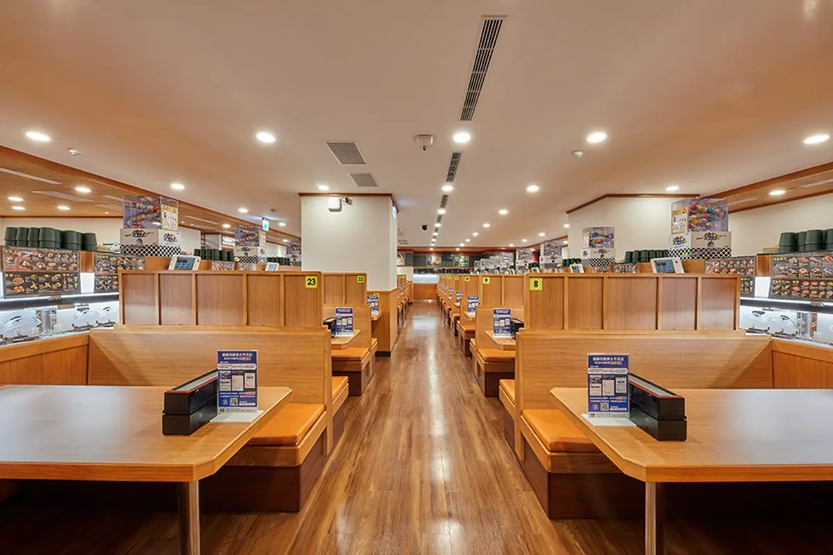 「小新玩偶」直接用送的!藏壽司開進豐原,同步推出12道新菜加碼用餐9折 「小新玩偶」直接用送的!藏壽司開進豐原,同步推出12道新菜加碼用餐9折