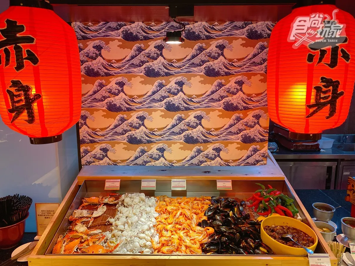 全台唯一「賞鯨泳池」這裡拍!首創「香水主題房」有日式公主床、網美浴缸,還送吃到飽 全台唯一「賞鯨泳池」這裡拍!首創「香水主題房」有日式公主床、網美浴缸,還送吃到飽