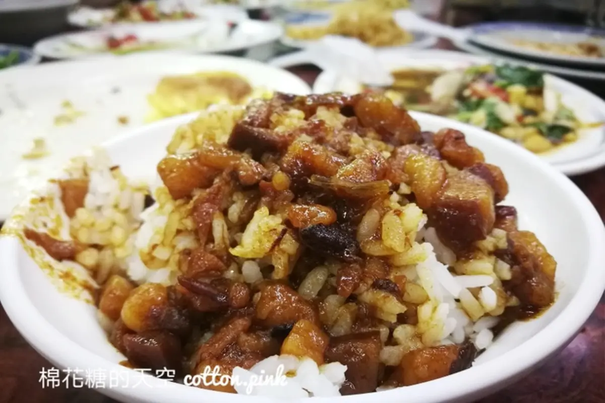 在地老饕不藏私！台中5家人氣熱炒：1盤2吃鵝肉、金黃三杯大腸、隱藏版香煎豬肝