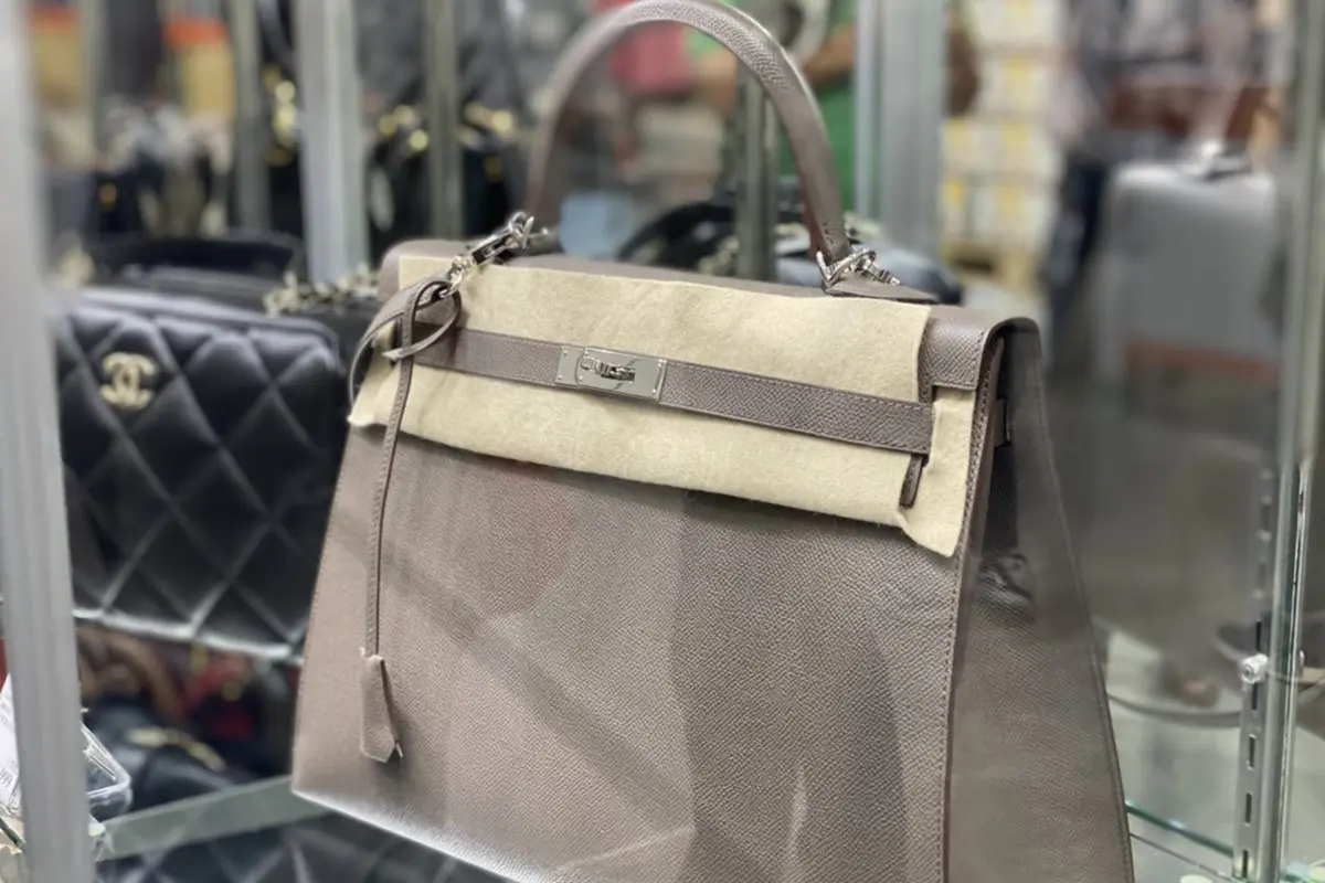 好燒啊！台中好市多上架「HERMÈS」「CHANEL」等品牌，不用配貨直接帶回家
