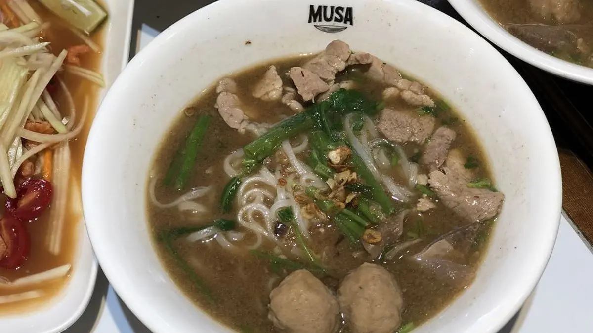 一吃就上癮！台南6家南洋風美食：泰國傳統船麵、獨門祕方叻沙、香蘭葉海南雞
