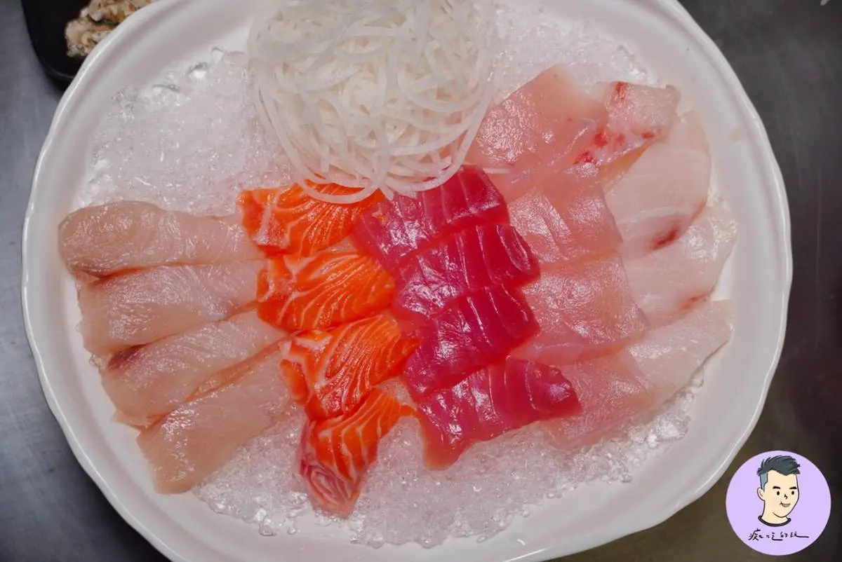 台南也有5元生魚片！20片100元還不快吃爆，加碼厚切鮭魚30片只要250元