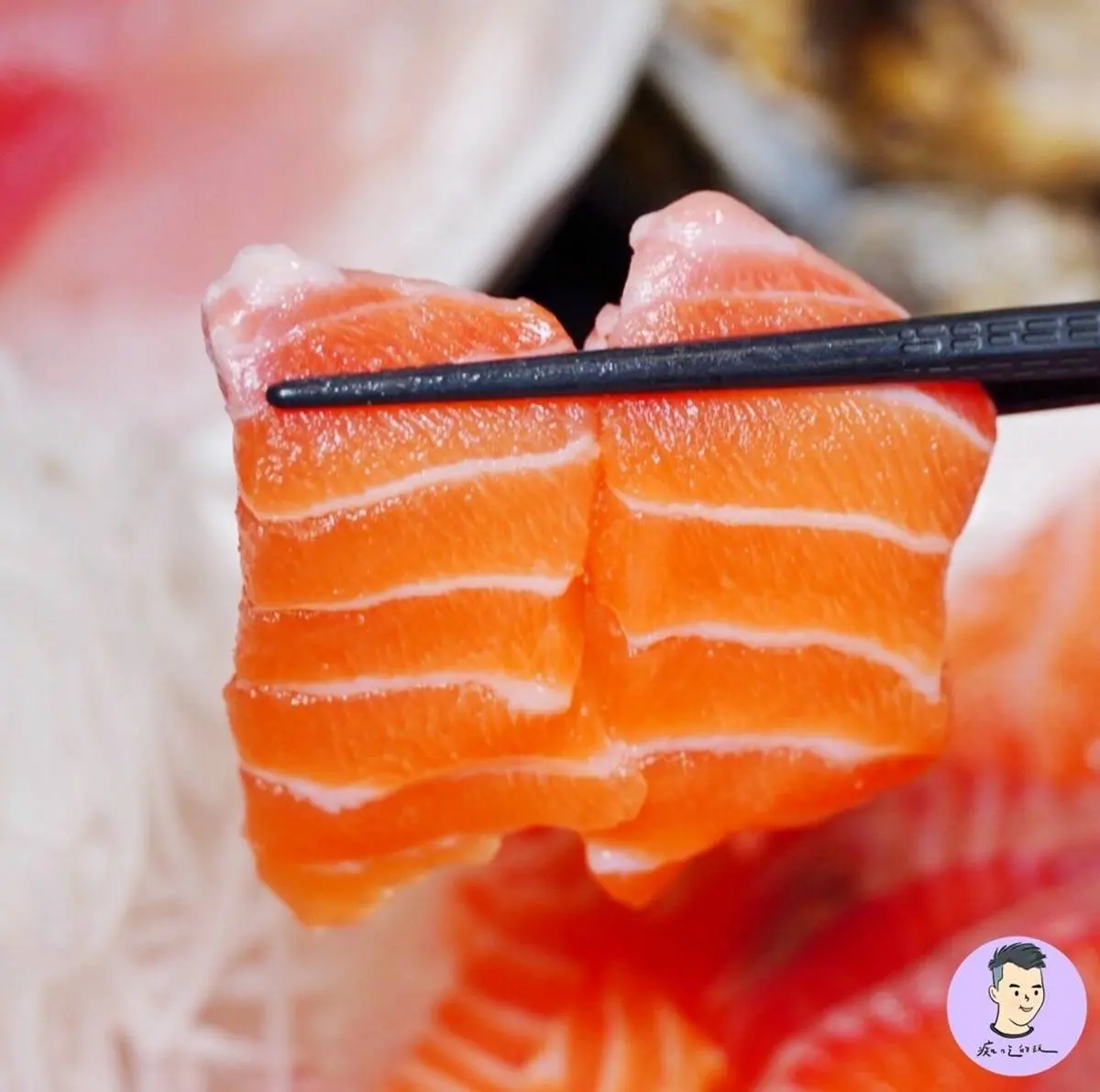 台南也有5元生魚片！20片100元還不快吃爆，加碼厚切鮭魚30片只要250元