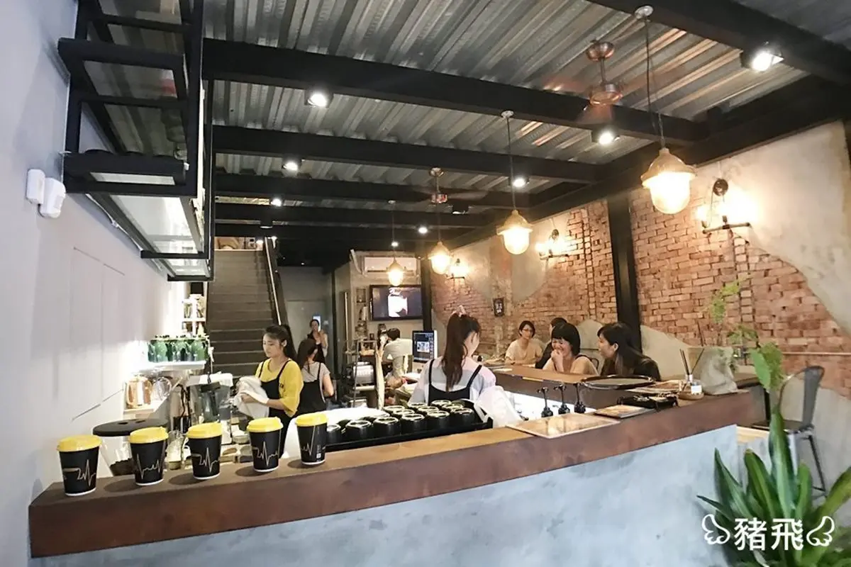 【食尚首播】台中文創園區周邊3家網美打卡店：獸醫開的雜糧食堂、45年糕餅