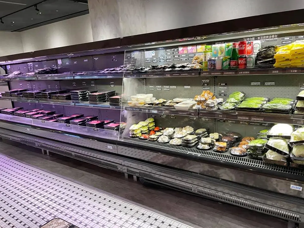 【新開店】加50元送頂級牛肉盤！沐樺火鍋超市進百貨，連32天肉盤買3送1、加價吃龍蝦