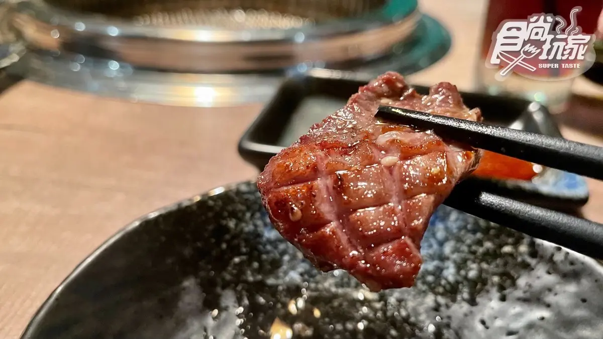 新竹隱藏版美食！高CP值燒肉店「超厚切牛舌＋巨無霸干貝」，再加碼狂嗑松露炒飯