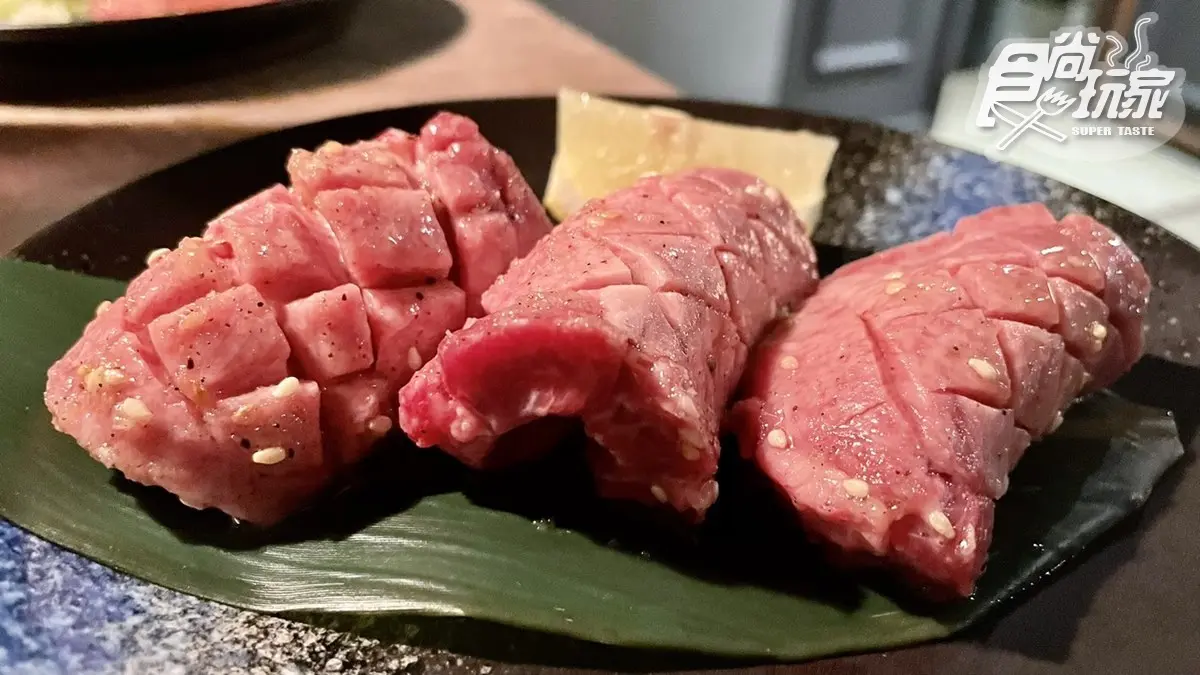 新竹隱藏版美食！高CP值燒肉店「超厚切牛舌＋巨無霸干貝」，再加碼狂嗑松露炒飯