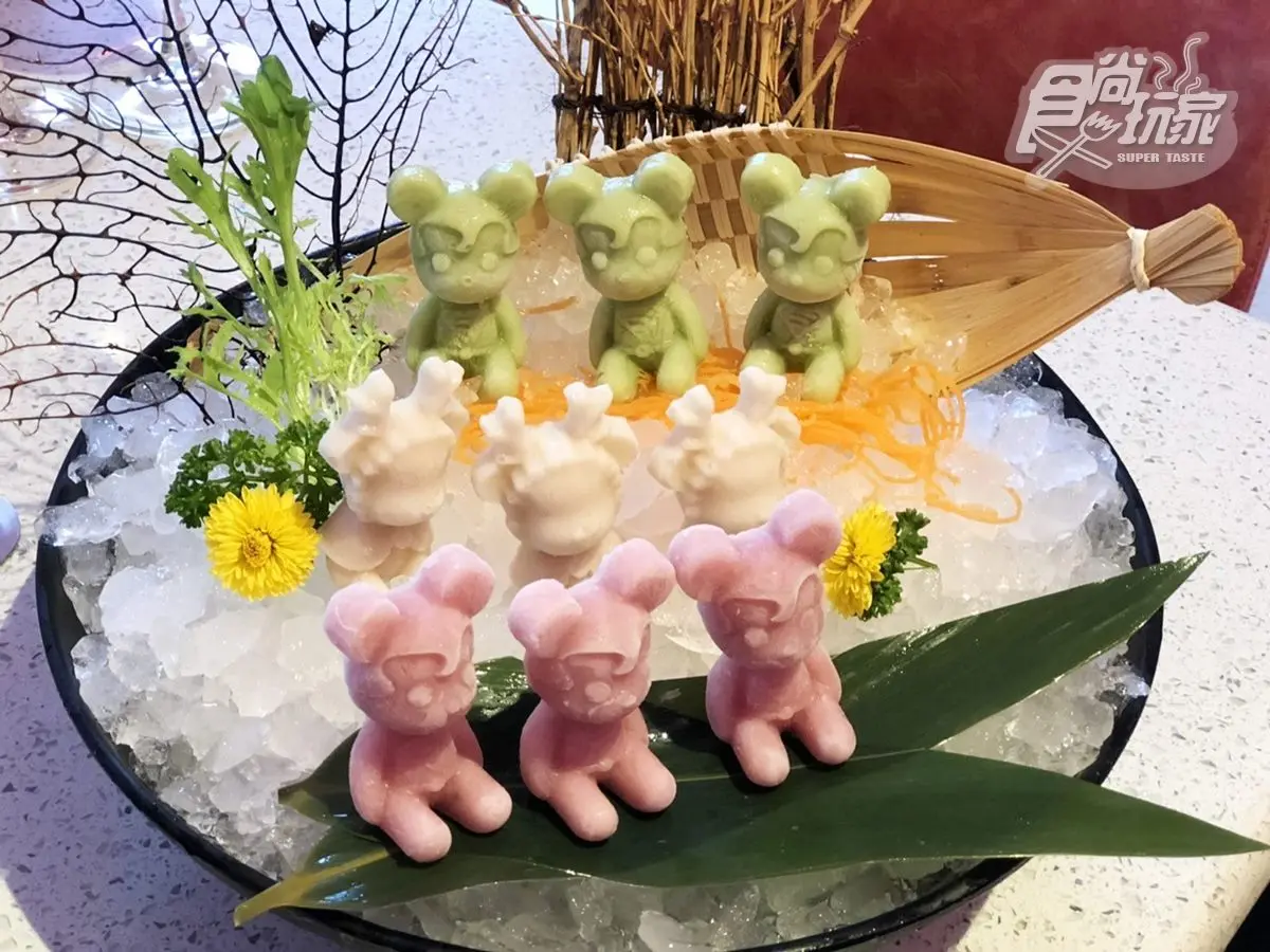 熊熊泡湯超萌！美滋鍋玩創意推「耶誕雙人套餐」，吃和牛耶誕樹、三色熊魚豆腐