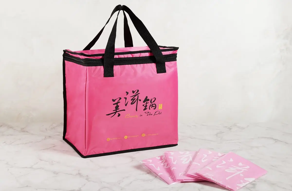 熊熊泡湯超萌！美滋鍋玩創意推「耶誕雙人套餐」，吃和牛耶誕樹、三色熊魚豆腐