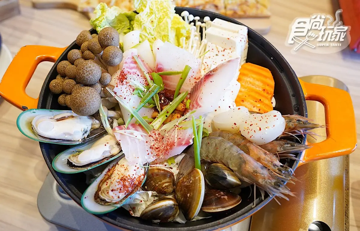 韓食控要吃！「劉震川」開進大直，必吃超美「花千歲」層層白菜夾肉片、會牽絲的燒肉鍋