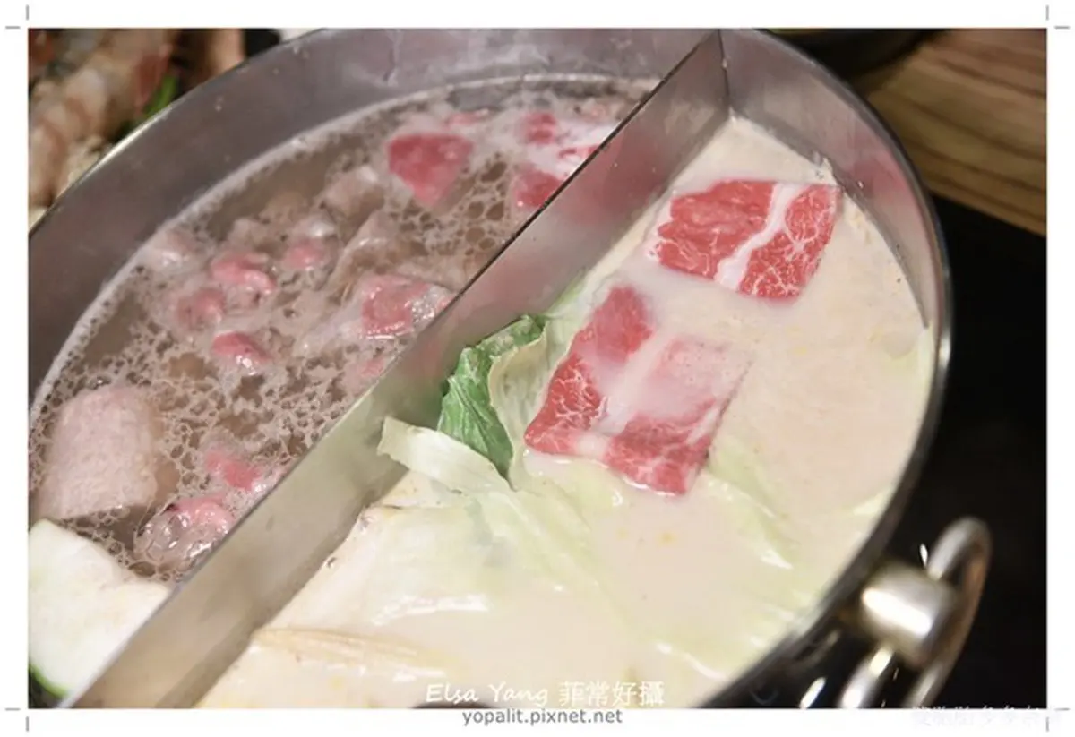 逛完新北耶誕城再續攤！板橋、府中6家邪惡系消夜：和牛燒肉吃到飽、正宗重慶老火鍋