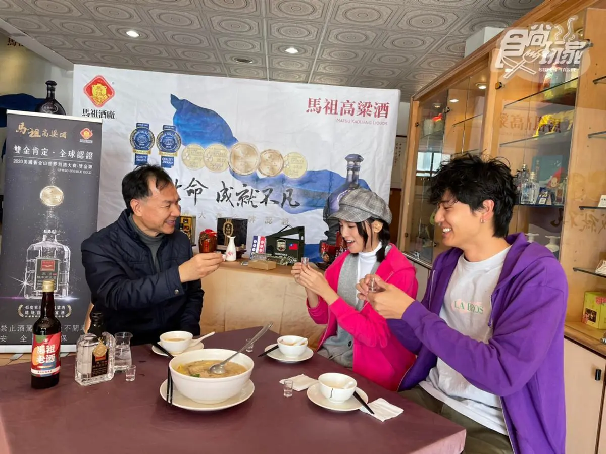 《食尚》環島找美食！邀縣市長挑戰隱藏任務，威廉揪柯P玩龜派氣功、朵拉撩連江縣長
