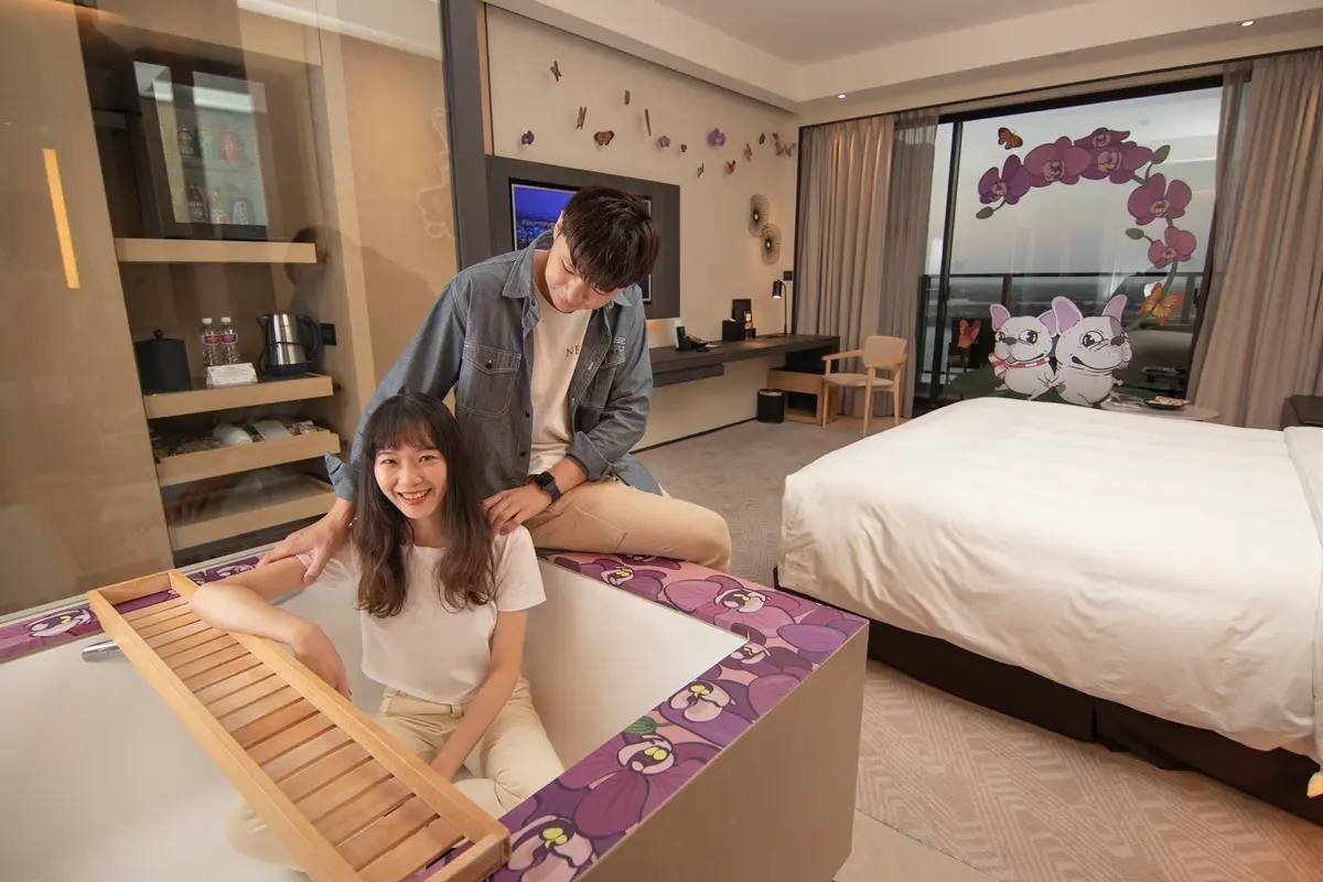 3飯店超萌主題房！這天出生巨蟹座「免費入住」、12吋玩偶可帶走、法鬥美拍陽台房