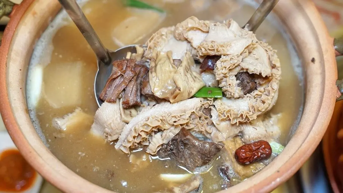 【新開店】澳門人也推！新竹炭燒砂鍋必吃經典「柱侯炆牛腩」，道地祕方湯底試過會懷念