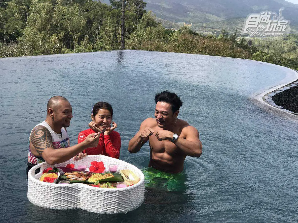 《瘋狂總部》發掘南國新玩法！小嫻、金剛帶路遊墾丁，重演打工曖昧互動閃瞎眾人