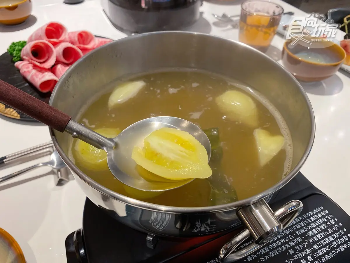 「飯店級個人鍋」這裡吃!超特別水蜜桃蕃茄、酒蒸蛤蜊湯頭,還有「臉盆海鮮」可嗑 「飯店級個人鍋」這裡吃!超特別水蜜桃蕃茄、酒蒸蛤蜊湯頭,還有「臉盆海鮮」可嗑