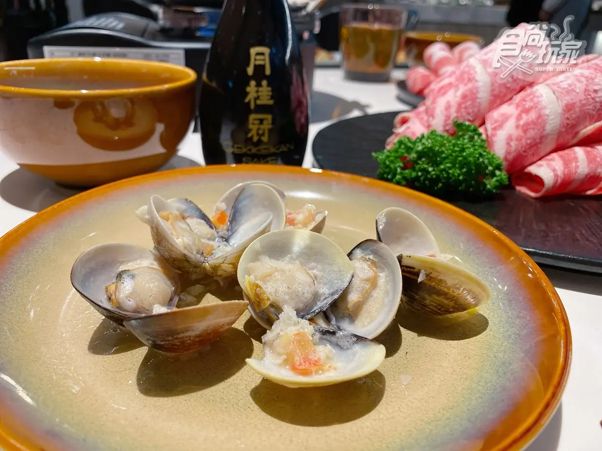 「飯店級個人鍋」這裡吃!超特別水蜜桃蕃茄、酒蒸蛤蜊湯頭,還有「臉盆海鮮」可嗑 「飯店級個人鍋」這裡吃!超特別水蜜桃蕃茄、酒蒸蛤蜊湯頭,還有「臉盆海鮮」可嗑