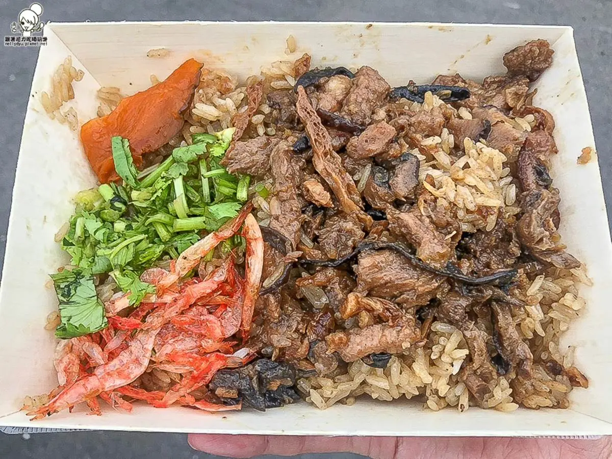 老饕才知！高雄自由市場７必吃：拳頭大爆乳包、老字號東坡肉、龍膽石斑魚湯