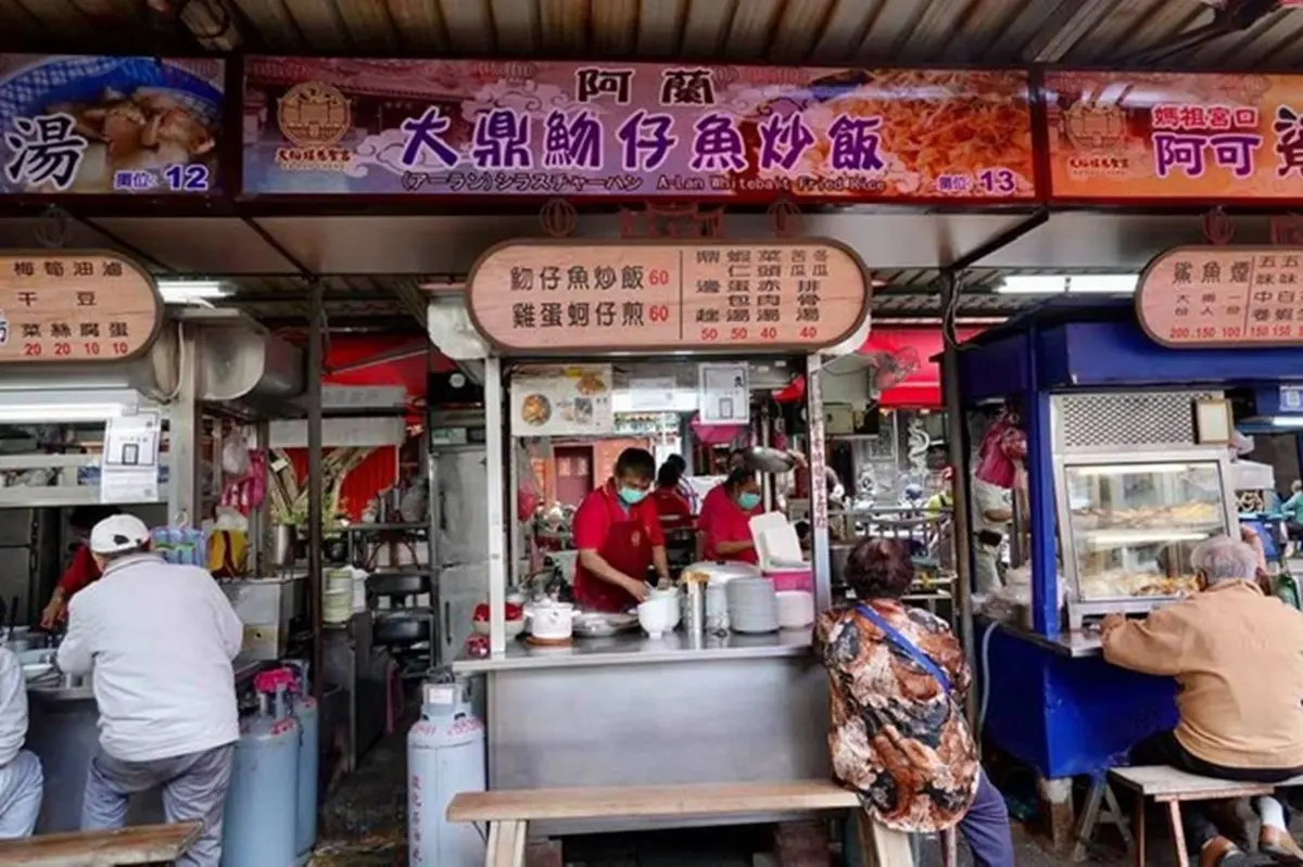 老台北人的美食街!大稻埕慈聖宮廟前先吃這13攤:白種元激推豬腳、一甲子汆燙魷魚 老台北人的美食街!大稻埕慈聖宮廟前先吃這13攤:白種元激推豬腳、一甲子汆燙魷魚