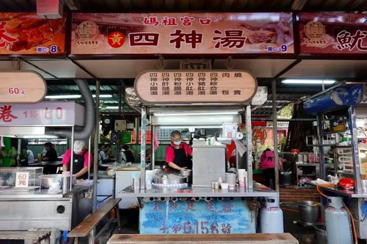 老台北人的美食街!大稻埕慈聖宮廟前先吃這13攤:白種元激推豬腳、一甲子汆燙魷魚 老台北人的美食街!大稻埕慈聖宮廟前先吃這13攤:白種元激推豬腳、一甲子汆燙魷魚