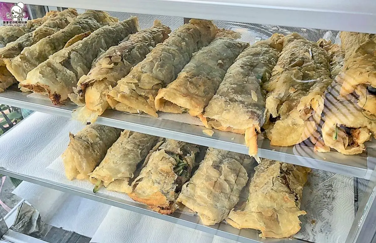 高雄人下午茶愛這味!現做「金牌蔥油餅」滿滿蔥花餡,外酥內香超唰嘴 高雄人下午茶愛這味!現做「金牌蔥油餅」滿滿蔥花餡,外酥內香超唰嘴