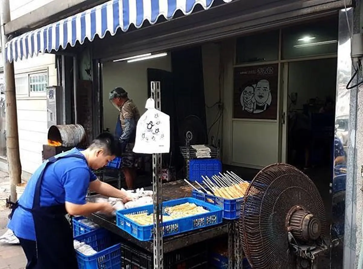 現吃更對味!正濱漁港限量「吉古拉」口感厚實不死板,手工現烤嘗得到迷人炭香 現吃更對味!正濱漁港限量「吉古拉」口感厚實不死板,手工現烤嘗得到迷人炭香